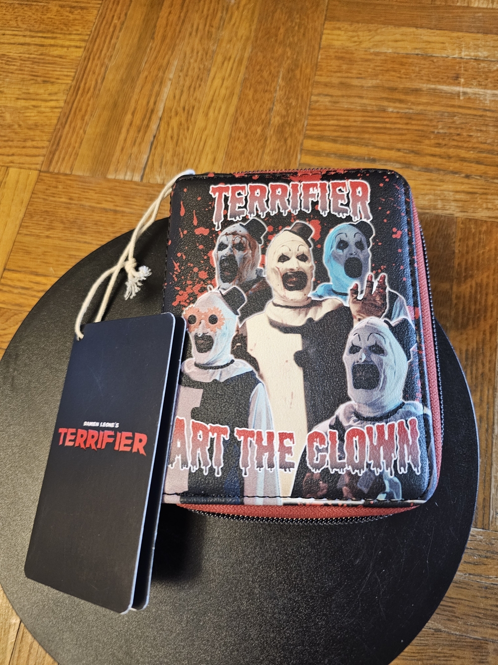 Loungefly Terrifier Art The Clown Graphic Wallet - Black/Red